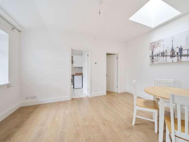 House for sale in Warden Hill, Cheltenham