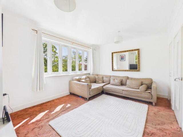 House for sale in Woodberry Down, Stamford Hill