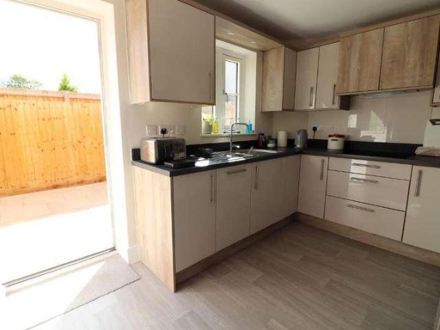 House for sale in Barton-le-clay, Bedfordshire