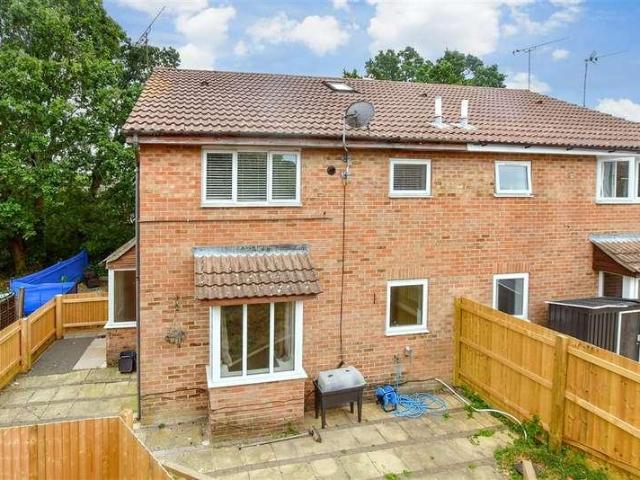 House for sale in Spring Vale, Hampshire