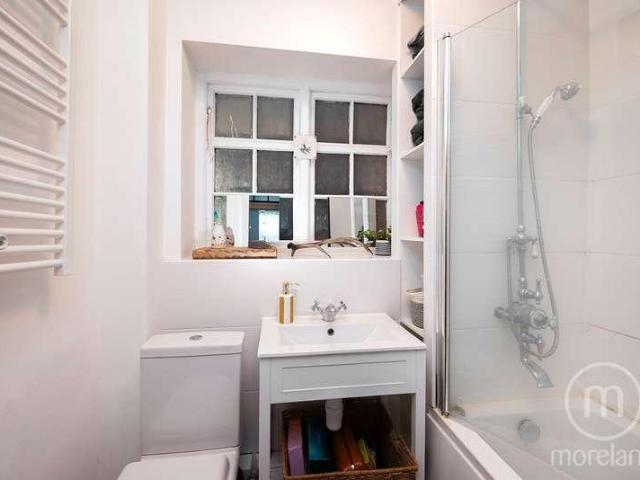 Flat for sale in Hampstead Garden Suburb, Greater London