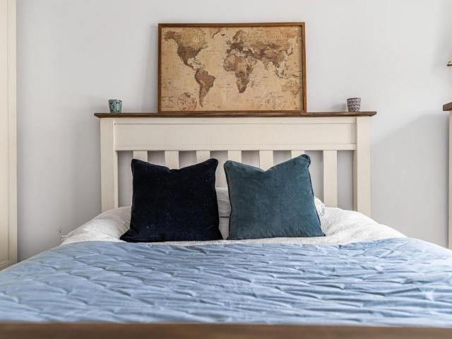 House for sale in Camberwell, Greater London