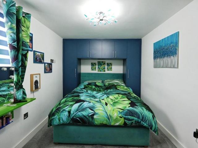 House for sale in Georgia, Greater Manchester