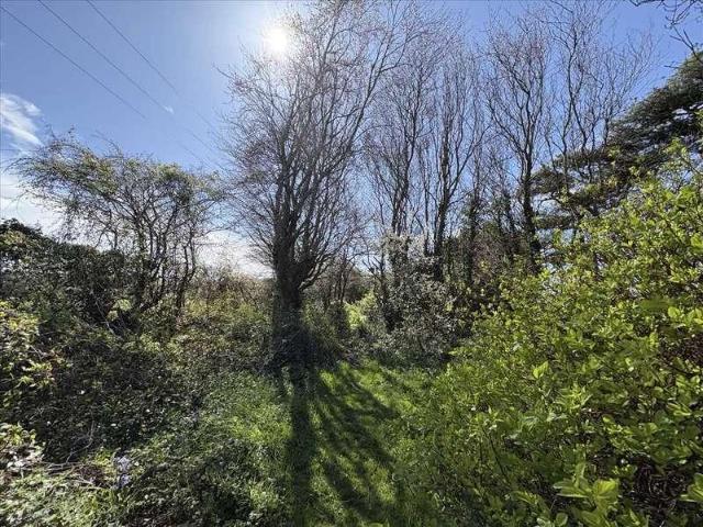 House for sale in Hundleton, Wales