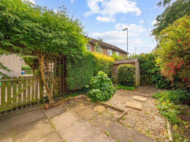 House for sale in Boston Spa, West Yorkshire