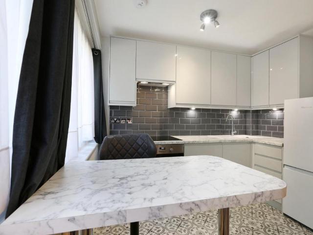 House for sale in London Borough of Lewisham, Upper Sydenham