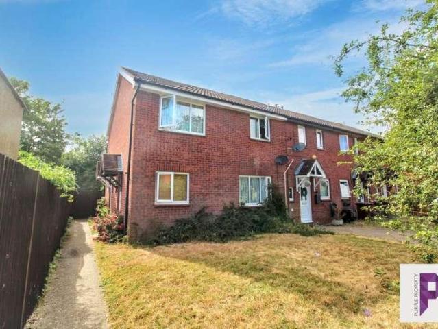 House for sale in Chatham