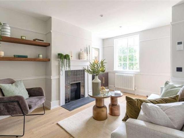 House for sale in London Borough of Lewisham, Blackheath