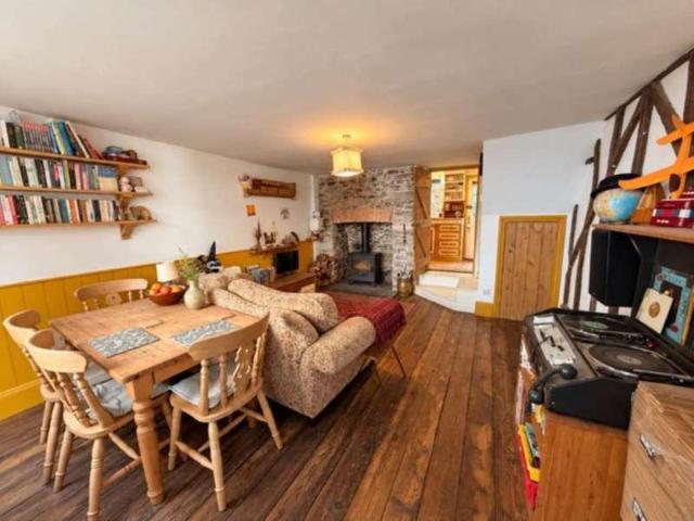 House for sale in Buckfastleigh, Teignbridge