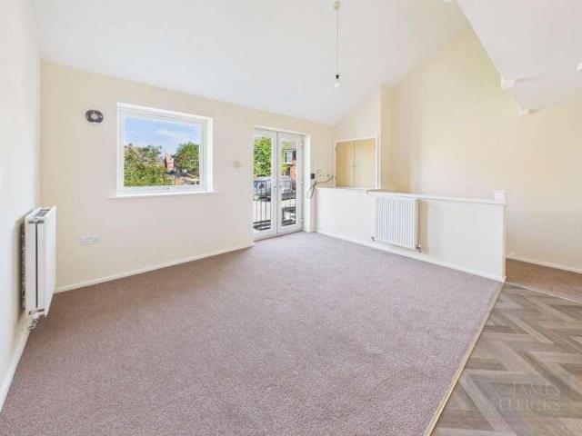 House for sale in Hamilton, Old Wharf