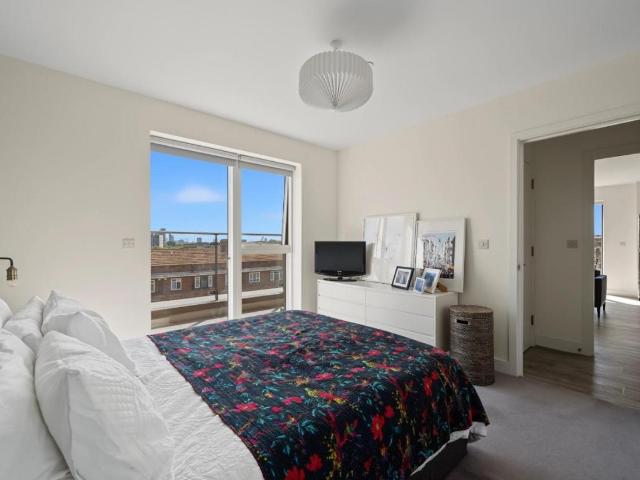 House for sale in Stoke Newington, Greater London