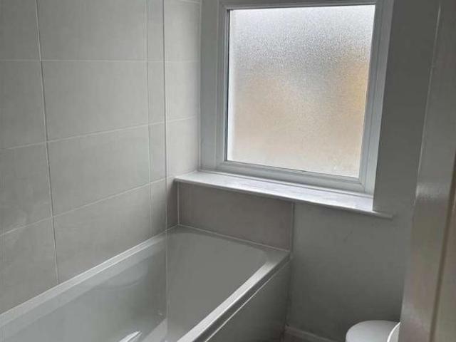House for sale in Milnsbridge, West Yorkshire