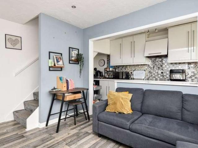 House for sale in North Shoebury, Alton Barnes