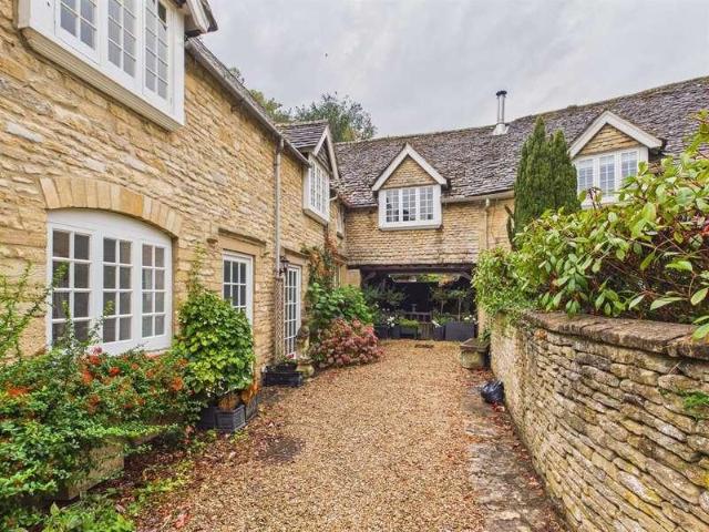 House for sale in Black Bourton, Oxfordshire