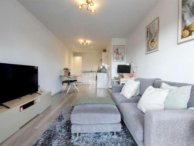 House for sale in Pouchen End, Hertfordshire
