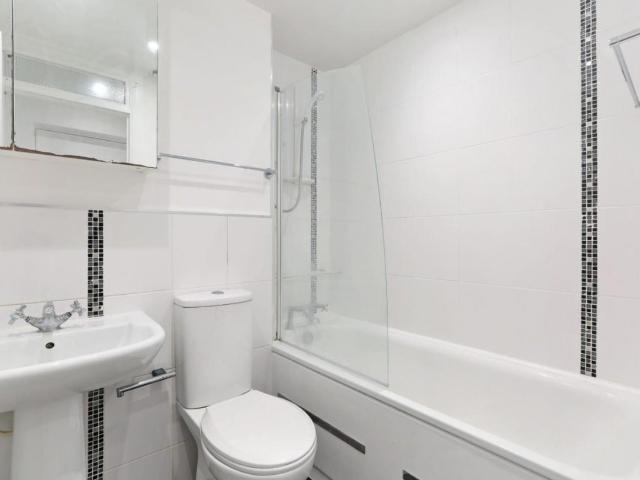 House for sale in Camberwell, Greater London