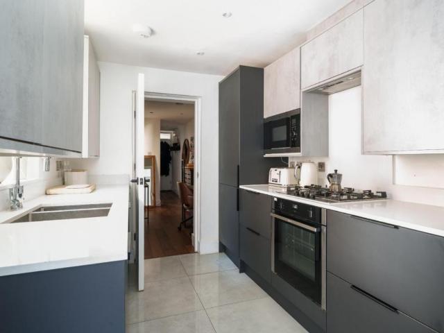 House for sale in Camberwell, Greater London