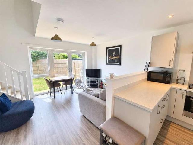 House for sale in Lee-on-the-Solent, Middlecroft