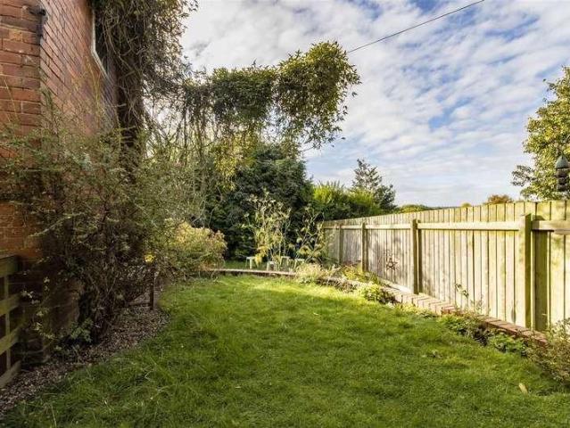 House for sale in Loundsley Green, East Midlands
