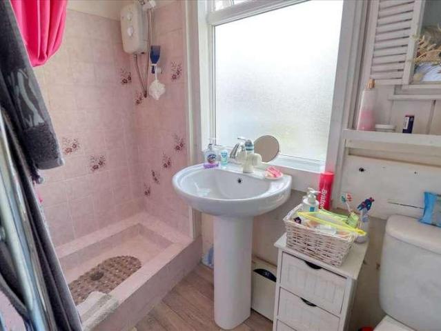 House for sale in Dale Hill, Essex