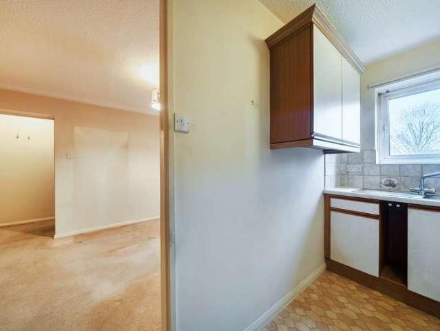 House for sale in London Borough of Merton, Mitcham