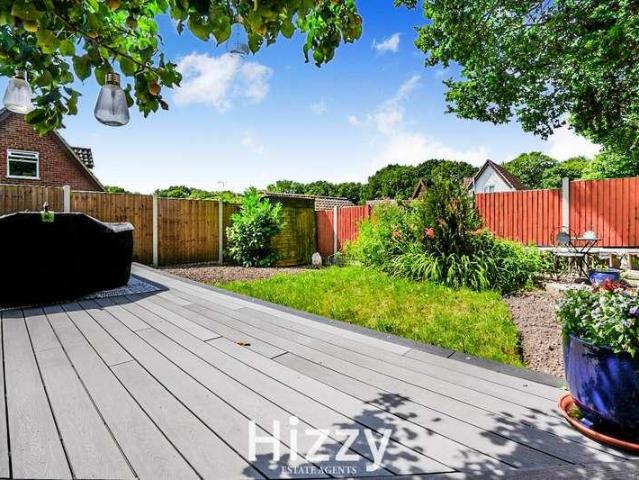 House for sale in Chelmondiston, Suffolk