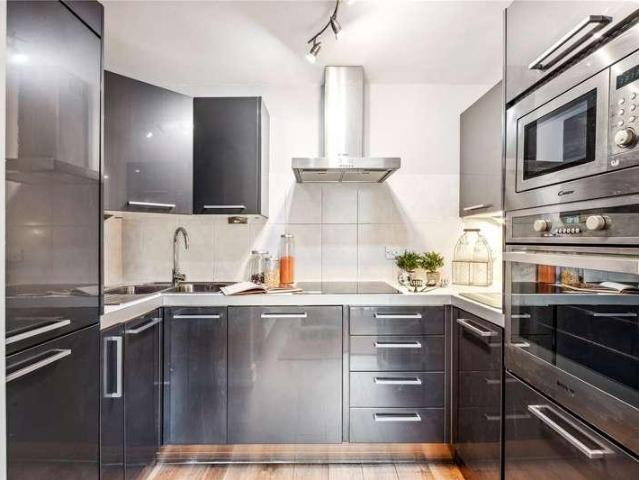 House for sale in Clapham Junction, Greater London