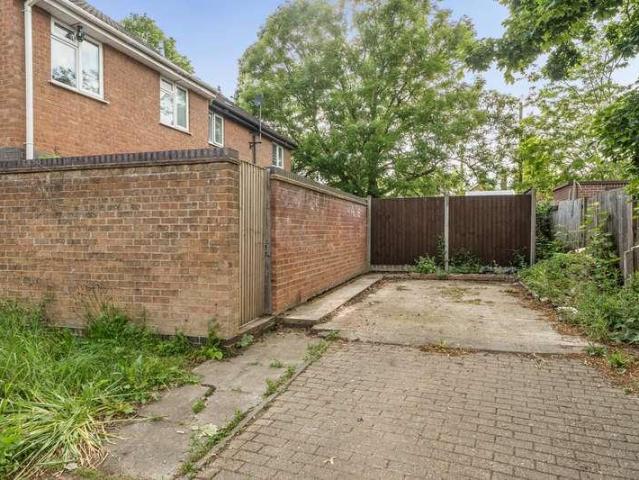 House for sale in Denham