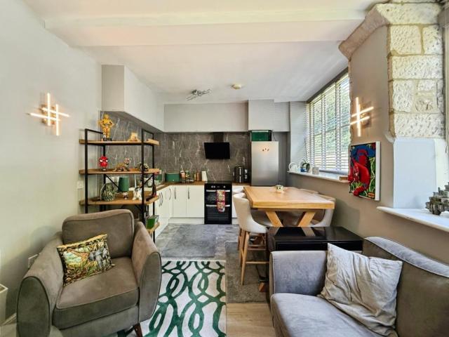 House for sale in Minchinhampton, School House