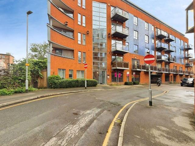 House for sale in Leylands, West Yorkshire