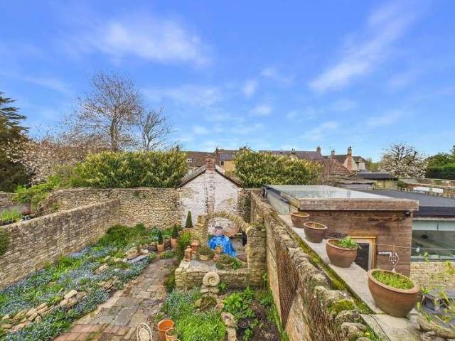 House for sale in Chippenham, Wiltshire