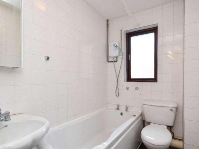 House for sale in Southend-on-sea, North Shoebury