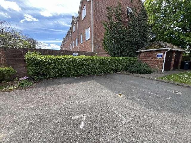 House for sale in Old Milton, Ashurst Bridge