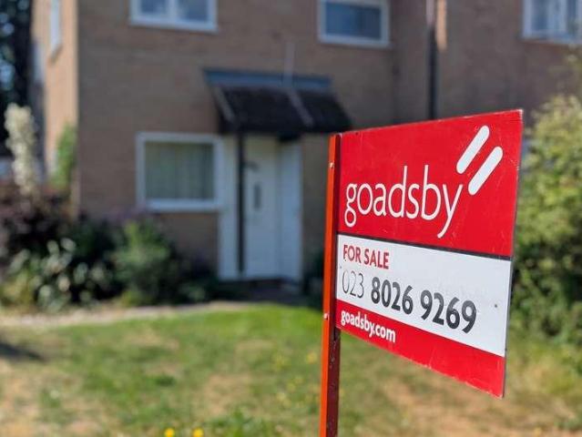 House for sale in Barton Stacey, Hampshire