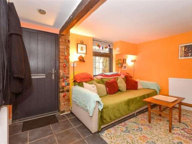House for sale in Elvington, Ash