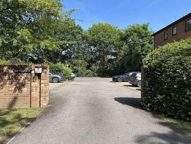 House for sale in Lunnon, Buckinghamshire