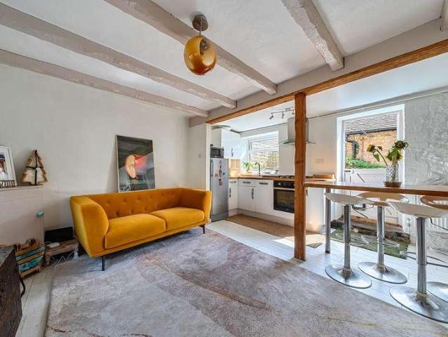 House for sale in The Butts, Kent