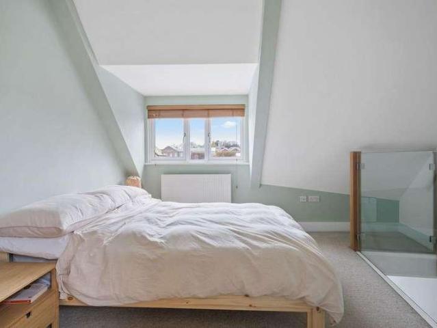 Flat for sale in Lewes, Iford