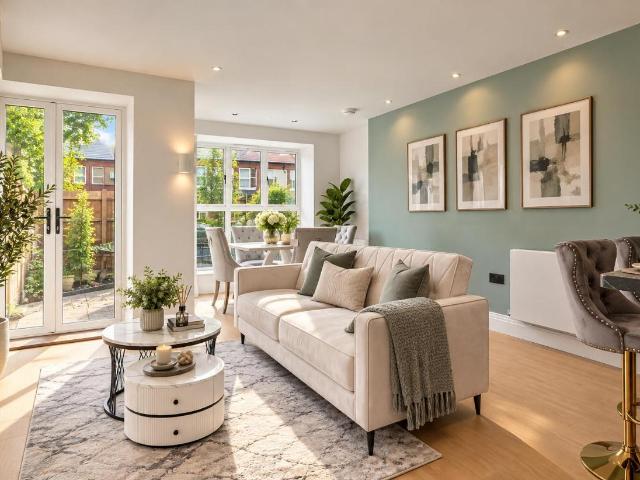 House for sale in London Borough of Lewisham, Greater London