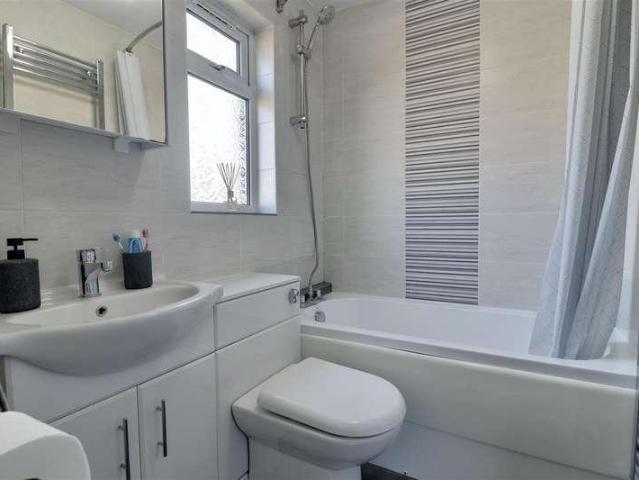 House for sale in Spring Vale, Hampshire