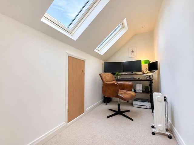 House for sale in Lychpit, Basingstoke and Deane