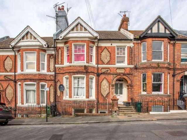 House for sale in Round Hill, Brighton & Hove