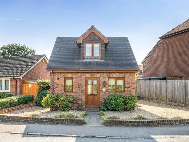 House for sale in Fole, Surrey