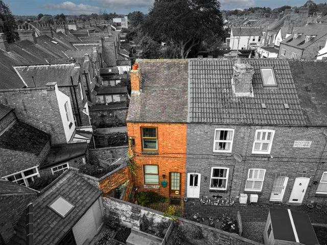 House for sale in Knighton, Leicester