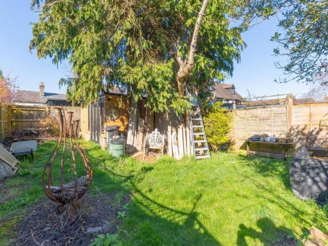 House for sale in Pouchen End, Hertfordshire