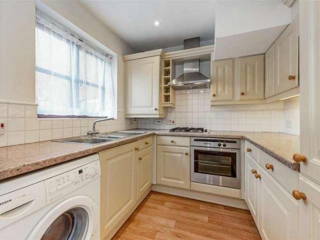 House for sale in Arundel, Clapham
