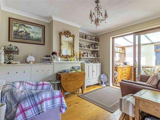 House for sale in Elstree and Borehamwood, Borehamwood