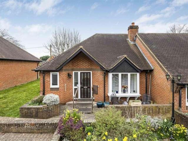 House for sale in Henley-on-Thames, Berrick Salome