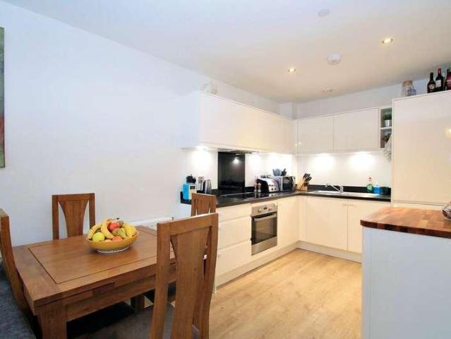 House for sale in Kenton, Greater London