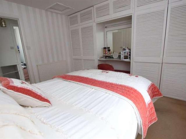 House for sale in Idle, West Yorkshire